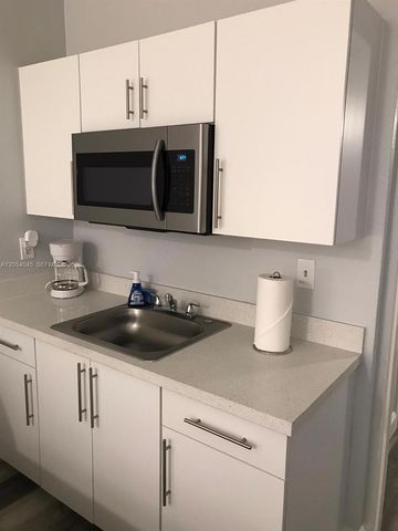 26 Diplomat Parkway 2233, Hallandale Beach, FL 33009