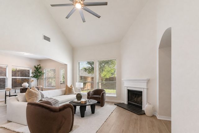4617 Dwarf Nettle Drive, Fort Worth, TX 76244
