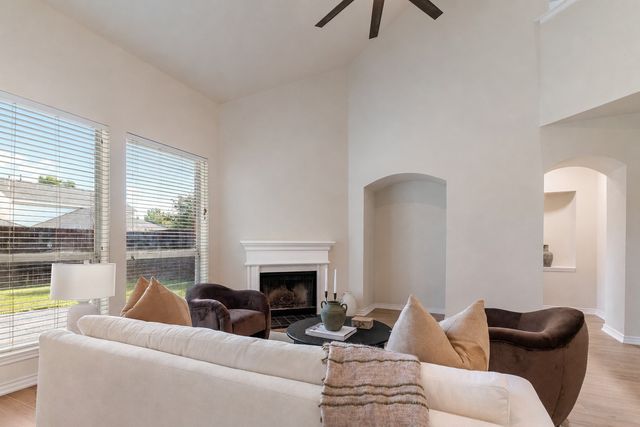 4617 Dwarf Nettle Drive, Fort Worth, TX 76244