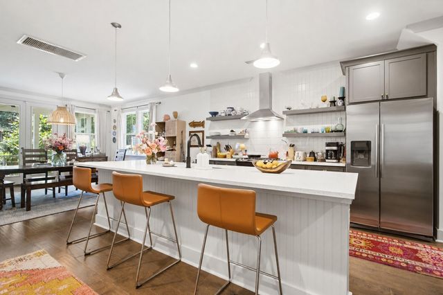 2204 Wappoo Drive, Charleston, SC 29412