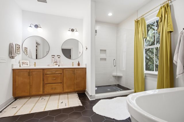 2204 Wappoo Drive, Charleston, SC 29412