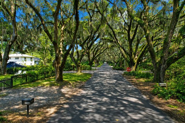 2204 Wappoo Drive, Charleston, SC 29412