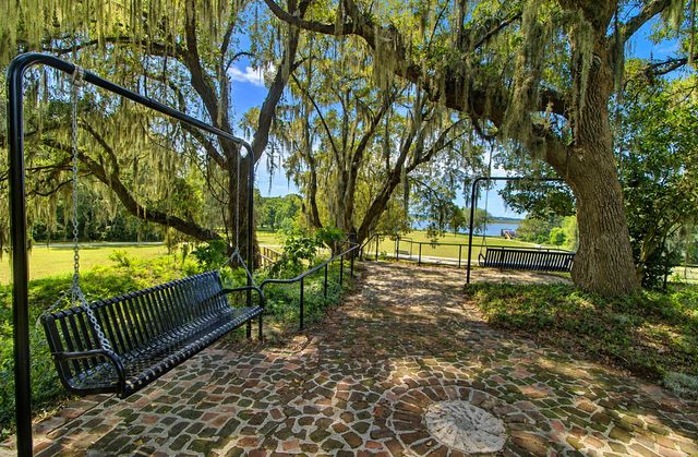 2204 Wappoo Drive, Charleston, SC 29412