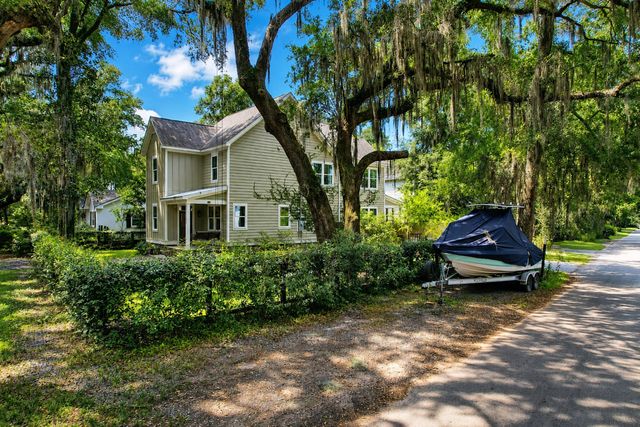 2204 Wappoo Drive, Charleston, SC 29412
