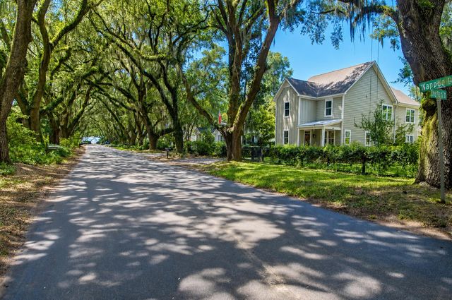 2204 Wappoo Drive, Charleston, SC 29412