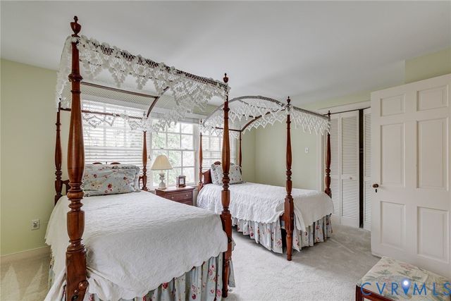 402 Beechwood Dr, Henrico, VA 23229