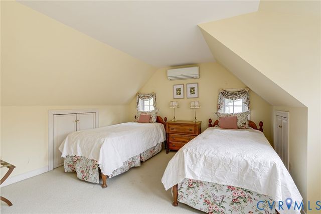 402 Beechwood Dr, Henrico, VA 23229