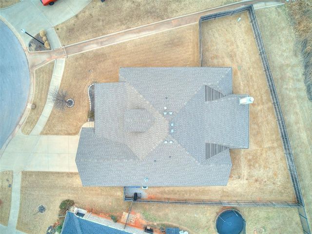 18524 Bridlington Court, Edmond, OK 73012