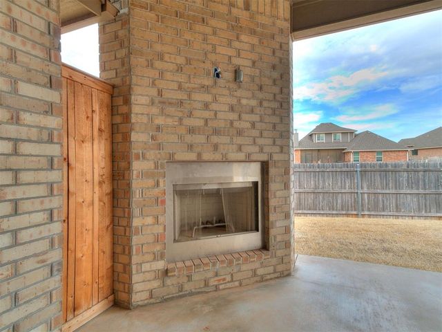 18524 Bridlington Court, Edmond, OK 73012