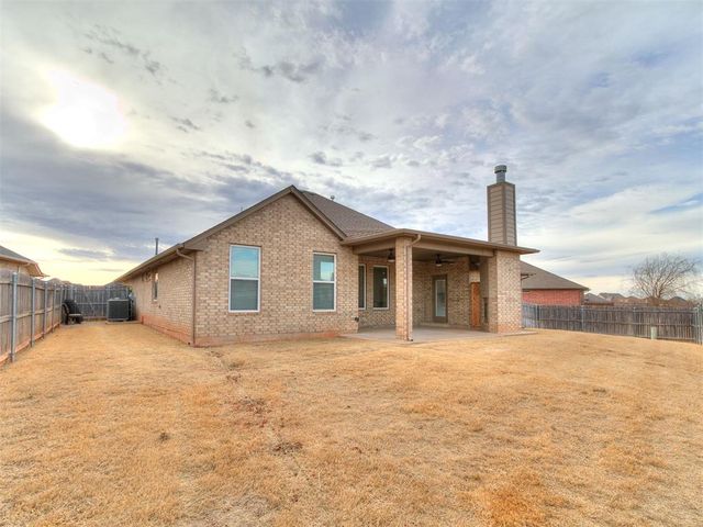 18524 Bridlington Court, Edmond, OK 73012
