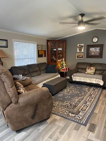 240 Driftwood Drive, Goodrich, TX 77335