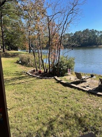 240 Driftwood Drive, Goodrich, TX 77335