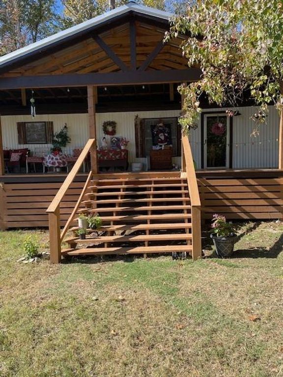 240 Driftwood Drive, Goodrich, TX 77335