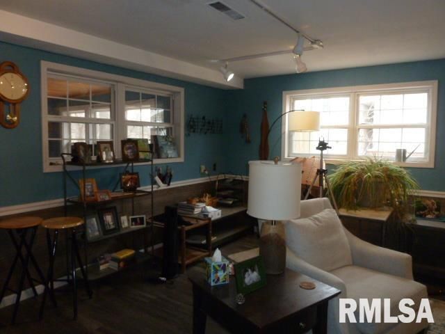 4408 N ROSEMEAD Drive, Peoria, IL 61614