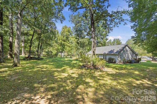 2212 Ryefield Way, Monroe, NC 28112