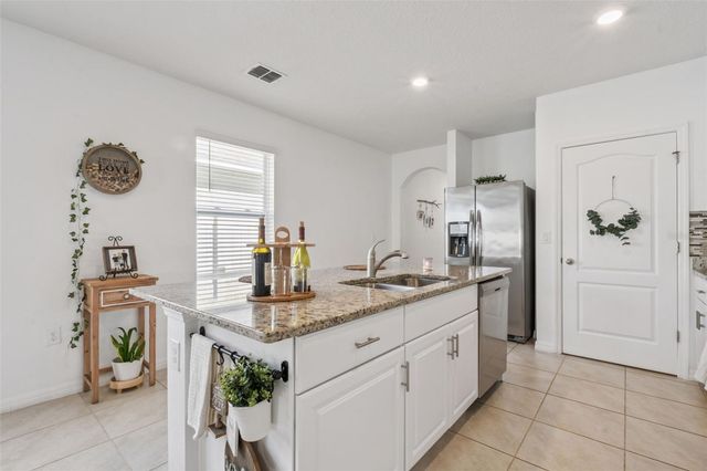 865 GUNNISON DRIVE, Orange City, FL 32763