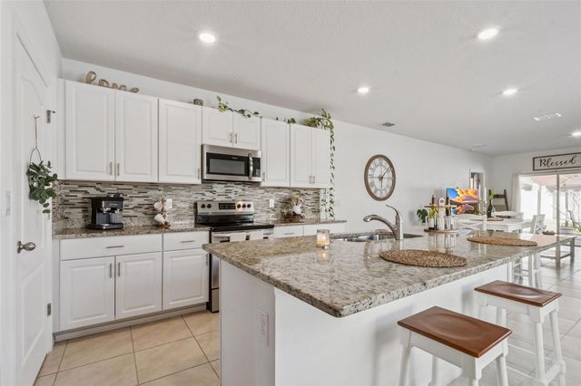 865 GUNNISON DRIVE, Orange City, FL 32763