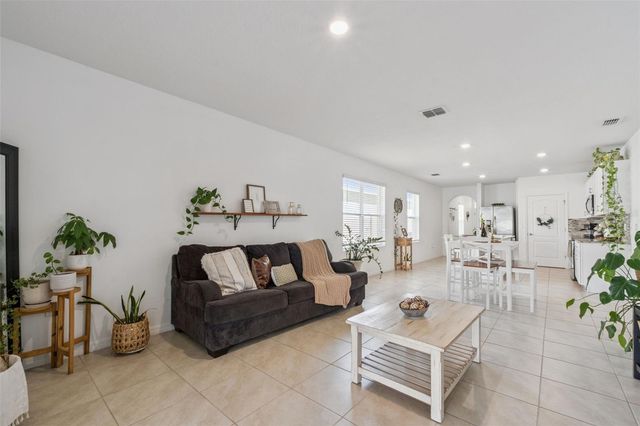 865 GUNNISON DRIVE, Orange City, FL 32763