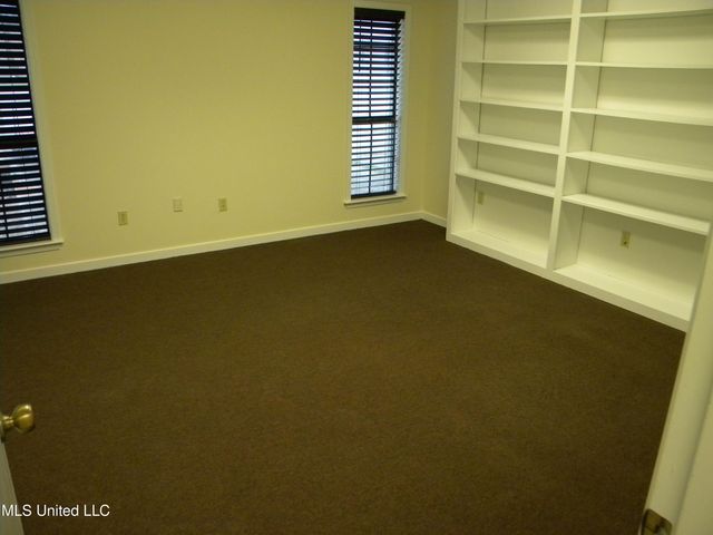 109-B Office Park Dr, Brandon, MS 39042
