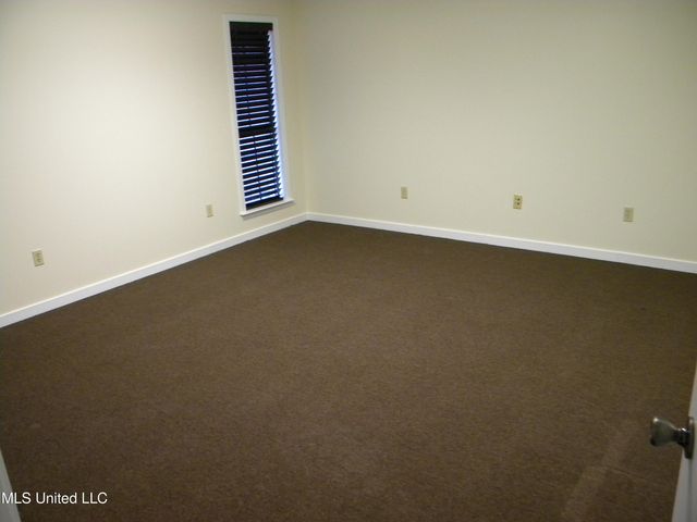 109-B Office Park Dr, Brandon, MS 39042