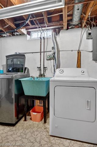 14011 Ken Court, Warren, MI 48088