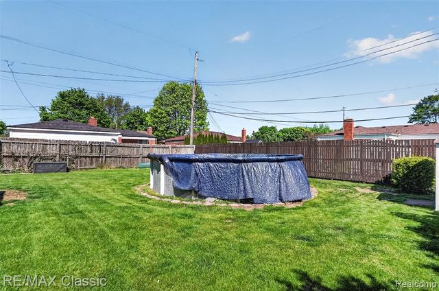 14011 Ken Court, Warren, MI 48088