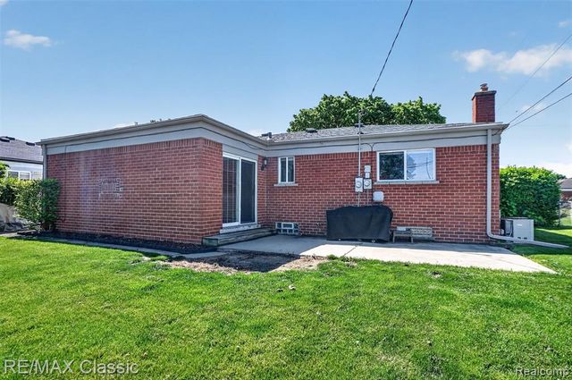 14011 Ken Court, Warren, MI 48088