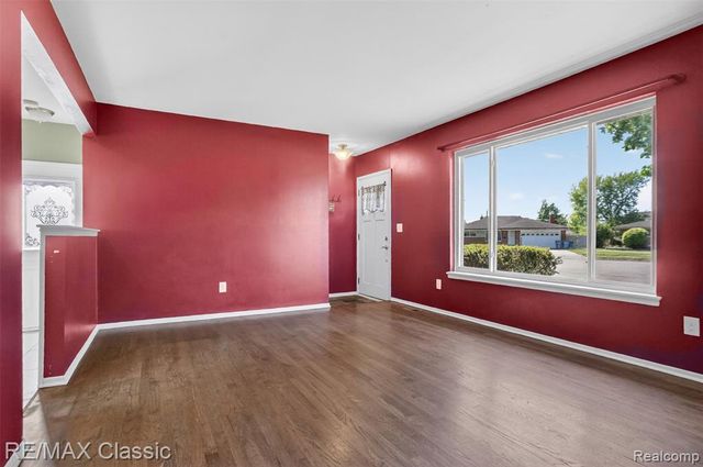 14011 Ken Court, Warren, MI 48088