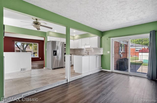 14011 Ken Court, Warren, MI 48088