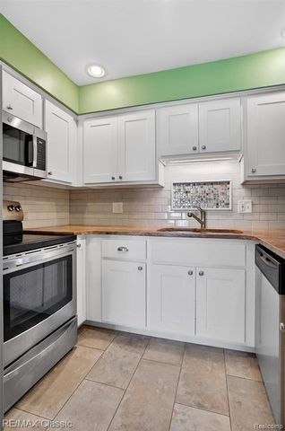 14011 Ken Court, Warren, MI 48088