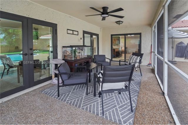 10650 NW 42nd Dr, Coral Springs, FL 33065