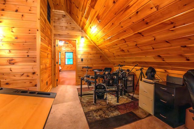 12 Elm Street, Jay, NY 12941