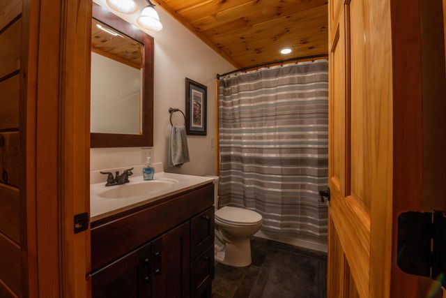 12 Elm Street, Jay, NY 12941