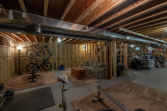 12 Elm Street, Jay, NY 12941