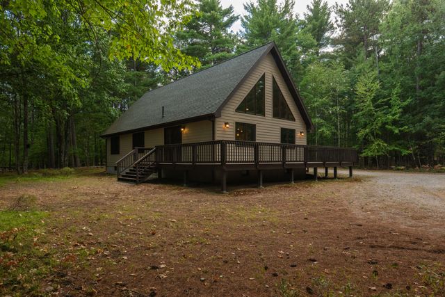 12 Elm Street, Jay, NY 12941