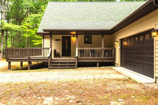 12 Elm Street, Jay, NY 12941