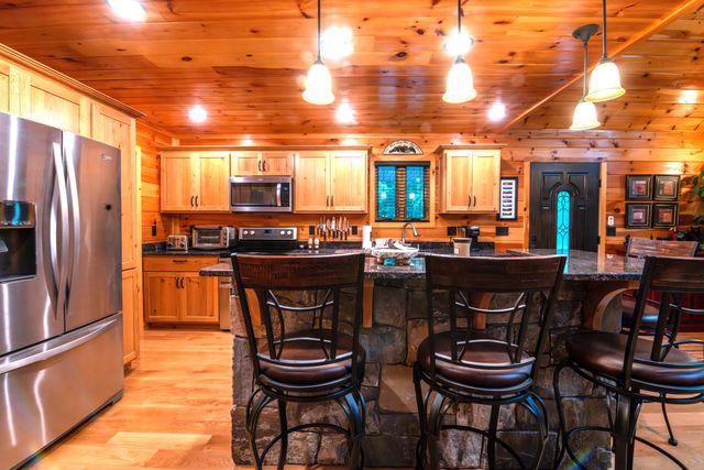 12 Elm Street, Jay, NY 12941