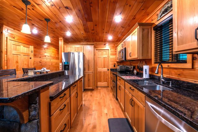 12 Elm Street, Jay, NY 12941