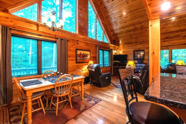 12 Elm Street, Jay, NY 12941