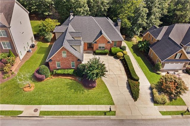 2065 Democracy Drive, Buford, GA 30519