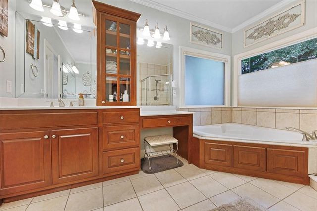 2065 Democracy Drive, Buford, GA 30519