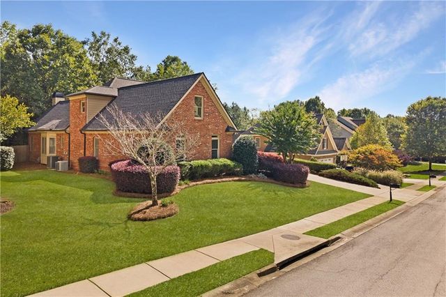 2065 Democracy Drive, Buford, GA 30519