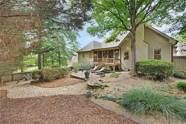 2065 Democracy Drive, Buford, GA 30519