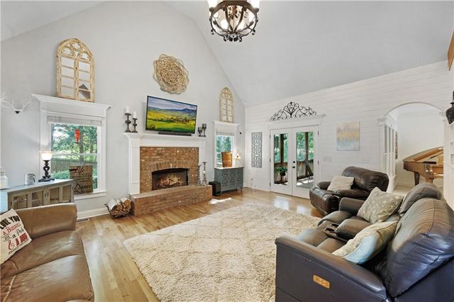 2065 Democracy Drive, Buford, GA 30519