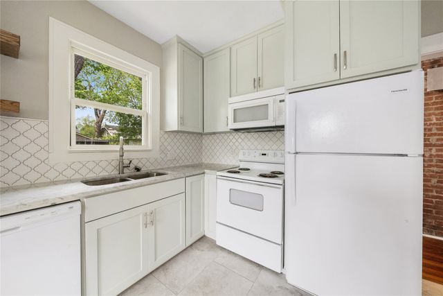 2807 Tanner Street, Dallas, TX 75215