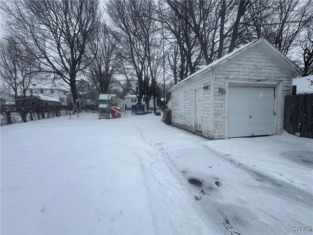 249 Syracuse Avenue, Oswego, NY 13126