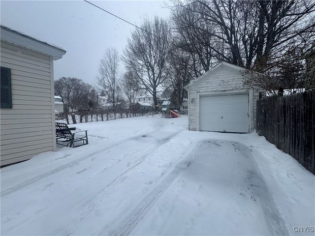 249 Syracuse Avenue, Oswego, NY 13126