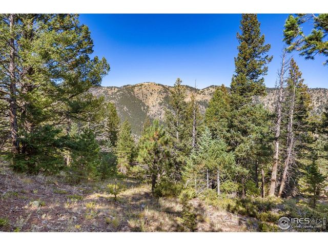 323 Roxbury Dr, Boulder, CO 80302