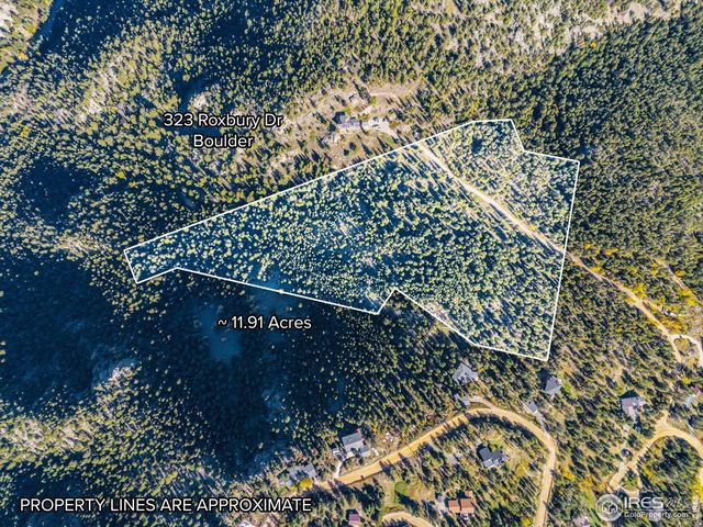 323 Roxbury Dr, Boulder, CO 80302