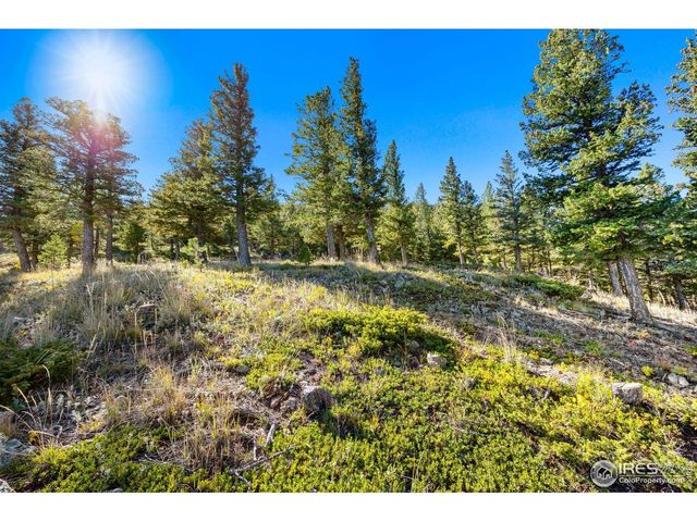 323 Roxbury Dr, Boulder, CO 80302